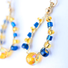 画像をギャラリービューアに読み込む, 糸編みチェコビーズピアス(blu×yel)