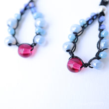 画像をギャラリービューアに読み込む, 糸編みチェコビーズピアス(blu×ppl)