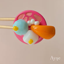 画像をギャラリービューアに読み込む, カラフルフラワーボタンピアス