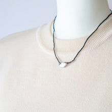 画像をギャラリービューアに読み込む, ダイヤ形パールショートネックレス(blk)