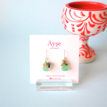 画像をギャラリービューアに読み込む, 極細糸で編んだつぶつぶピアス(グリーンストロベリークォーツ)