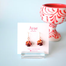 画像をギャラリービューアに読み込む, 極細糸で編んだつぶつぶピアス(ガーネット)