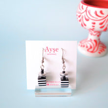 画像をギャラリービューアに読み込む, しましまキューブピアス