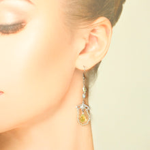 画像をギャラリービューアに読み込む, ウランビーズロングピアス