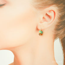 画像をギャラリービューアに読み込む, 極細糸で編んだつぶつぶピアス(ライトブラウンムーンストーン)