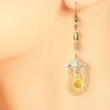 画像をギャラリービューアに読み込む, ウランビーズロングピアス