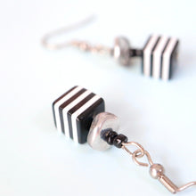 画像をギャラリービューアに読み込む, しましまキューブピアス