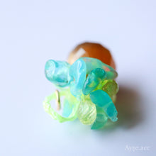 画像をギャラリービューアに読み込む, 極細糸で編んだつぶつぶピアス(ライトブラウンムーンストーン)