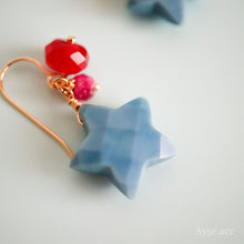 画像をギャラリービューアに読み込む, カラフルスターピアス(ブルーオパール)