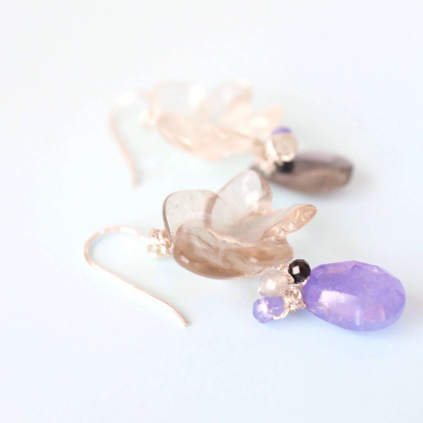 フラワースモーキークオーツピアス